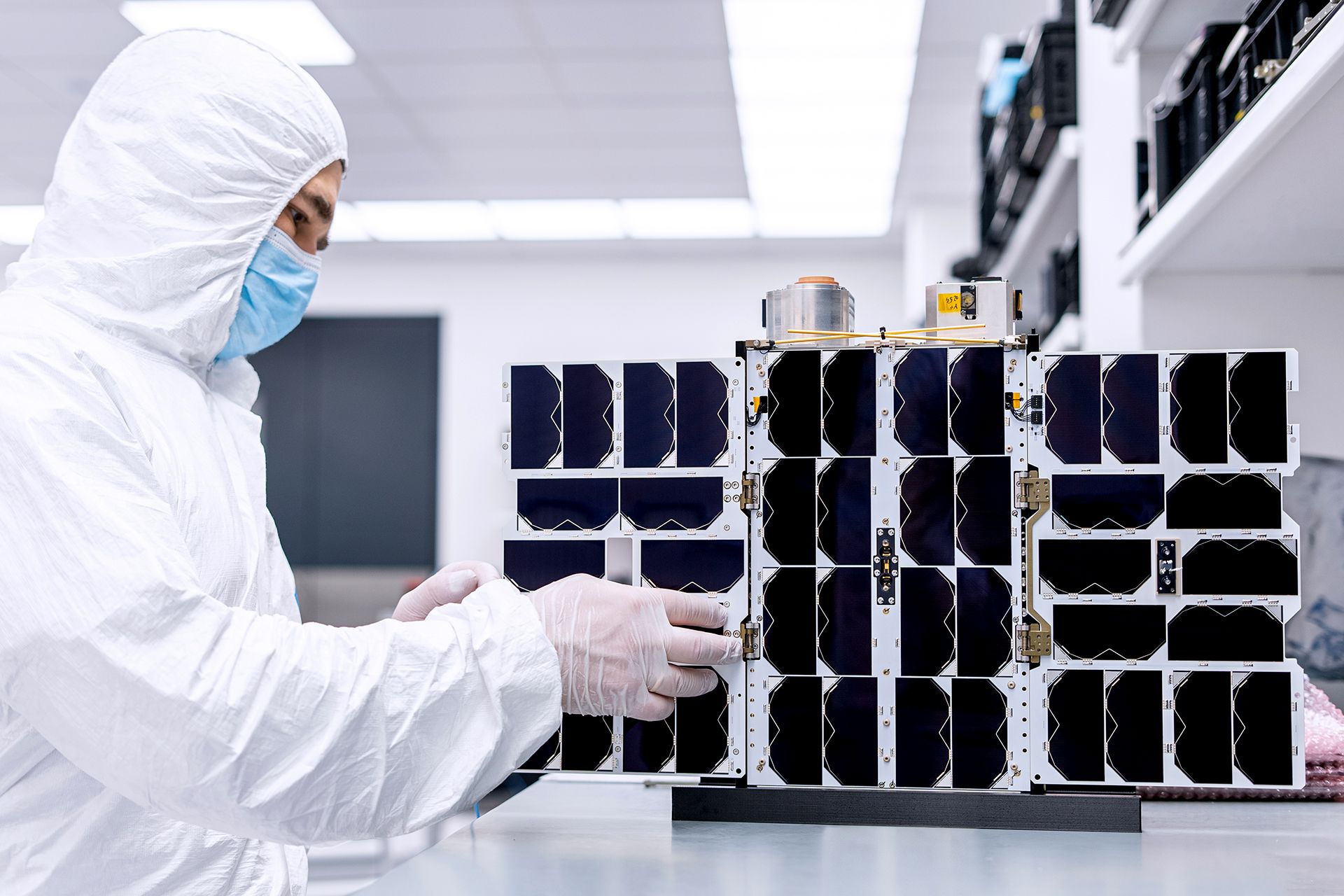 NanoAvionics | Nanosats Database